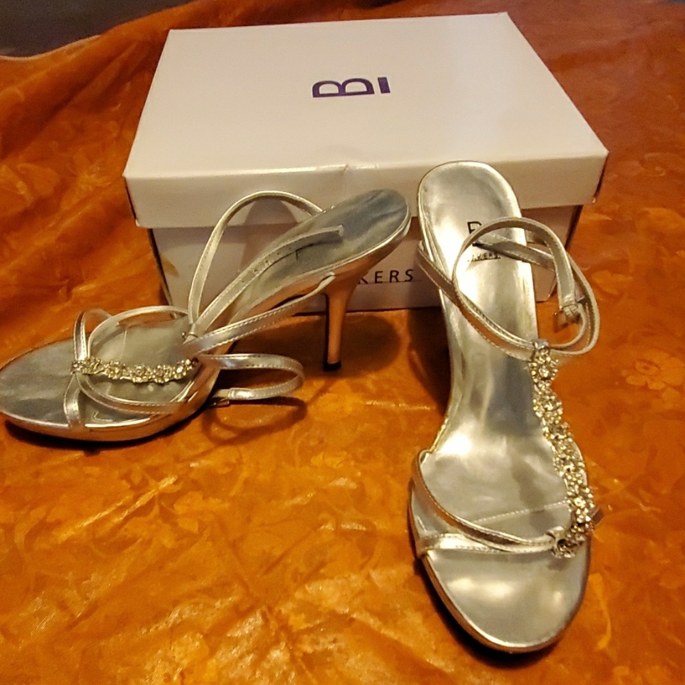 High heel shoes